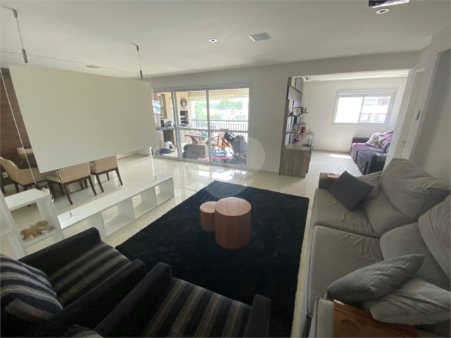 Apartamento à venda com 3 suítes em Santana, São Paulo, SP