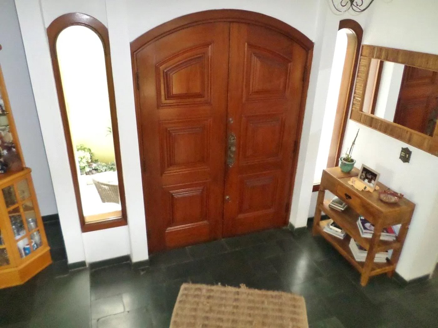Casa à venda com 4 quartos, sendo 2 suítes, em Jardim Leonor, São Paulo, SP