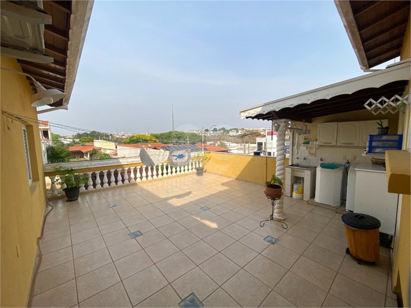 Casa à venda com 5 quartos, sendo 3 suítes, em Vila Almeida, Indaiatuba, SP