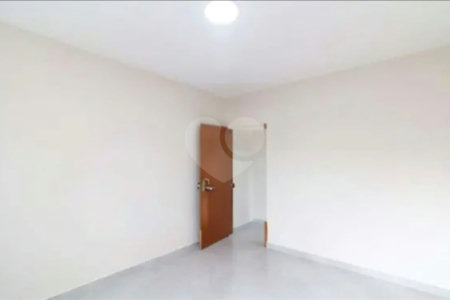 Casa à venda com 3 quartos, sendo 1 suíte, em Jardim Peri Peri, São Paulo, SP
