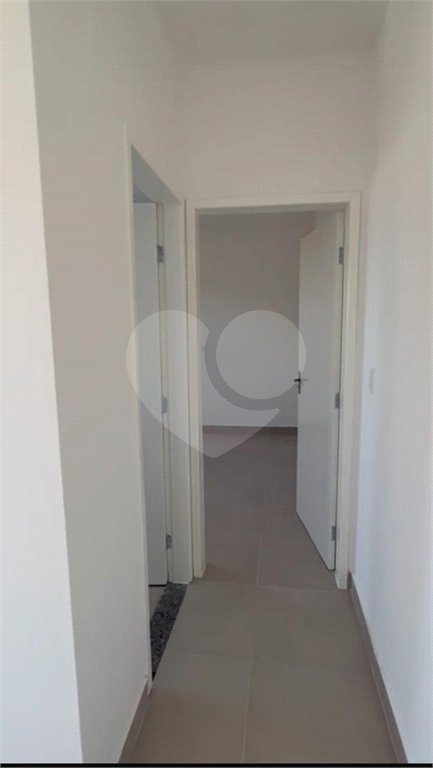 Casa à venda com 2 quartos em Chácara Holiday, Itaquaquecetuba, SP