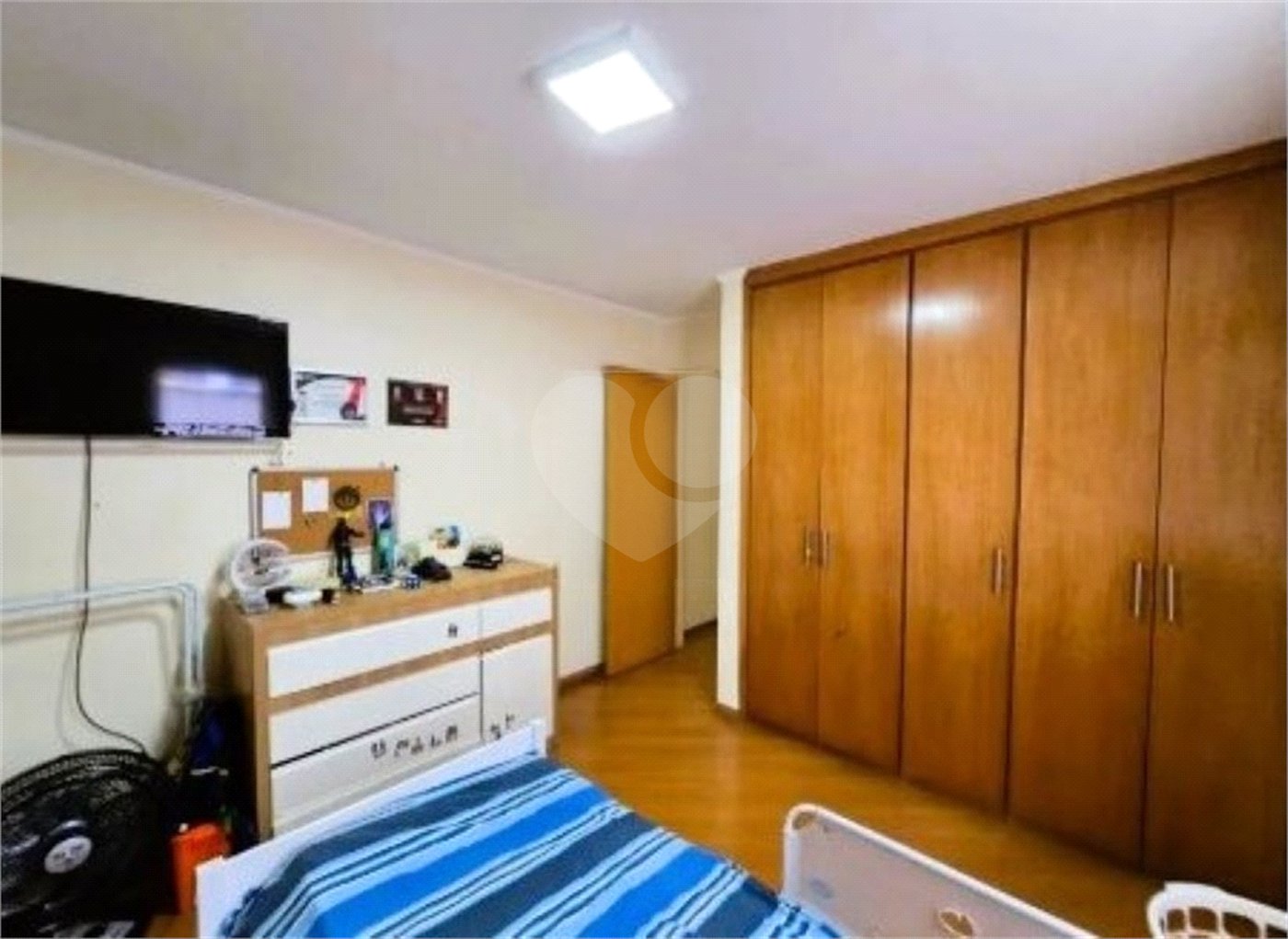 Sobrado à venda com 3 quartos, sendo 1 suíte, em Jardim Centenário, São Paulo, SP