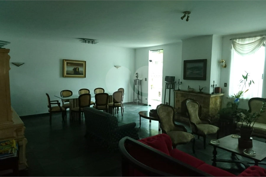 Sobrado à venda com 5 quartos, sendo 2 suítes, em Tremembé, São Paulo, SP
