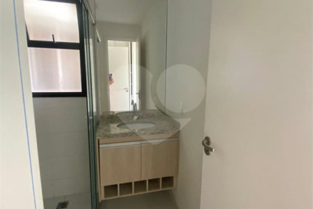 Apartamento à venda com 3 quartos, sendo 1 suíte,  em Vila Santana, Araraquara, SP
