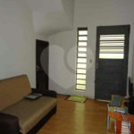 Casa à venda com 3 quartos, sendo 1 suíte,  em Jardim Londrina, São Paulo, SP