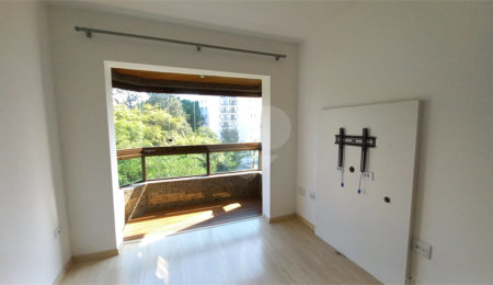 Apartamento à venda com 3 quartos, sendo 1 suíte,  em Vila Indiana, São Paulo, SP