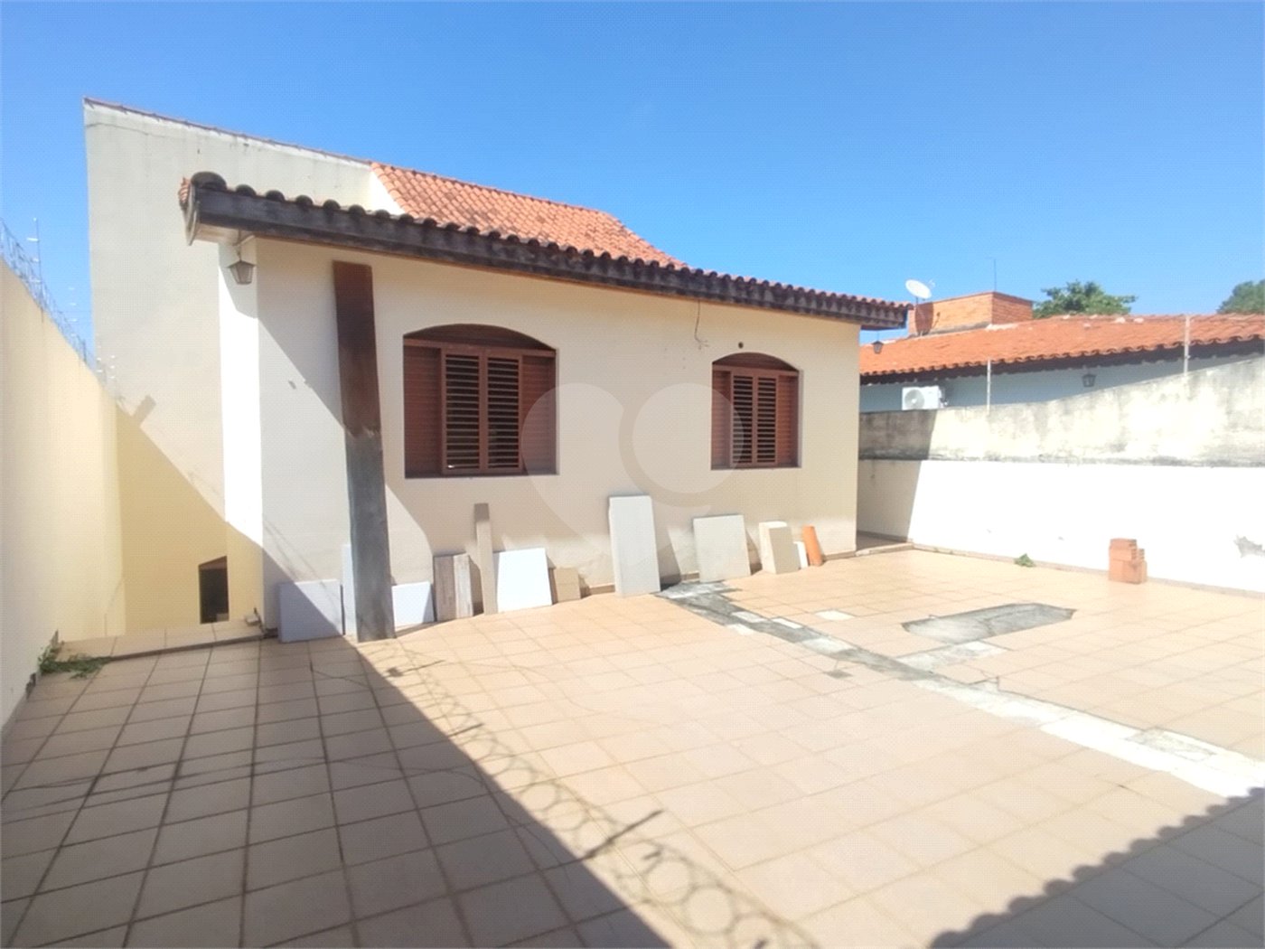 Casa para alugar com 3 quartos, sendo 1 suíte, em Jardim Sorocabano, Sorocaba, SP