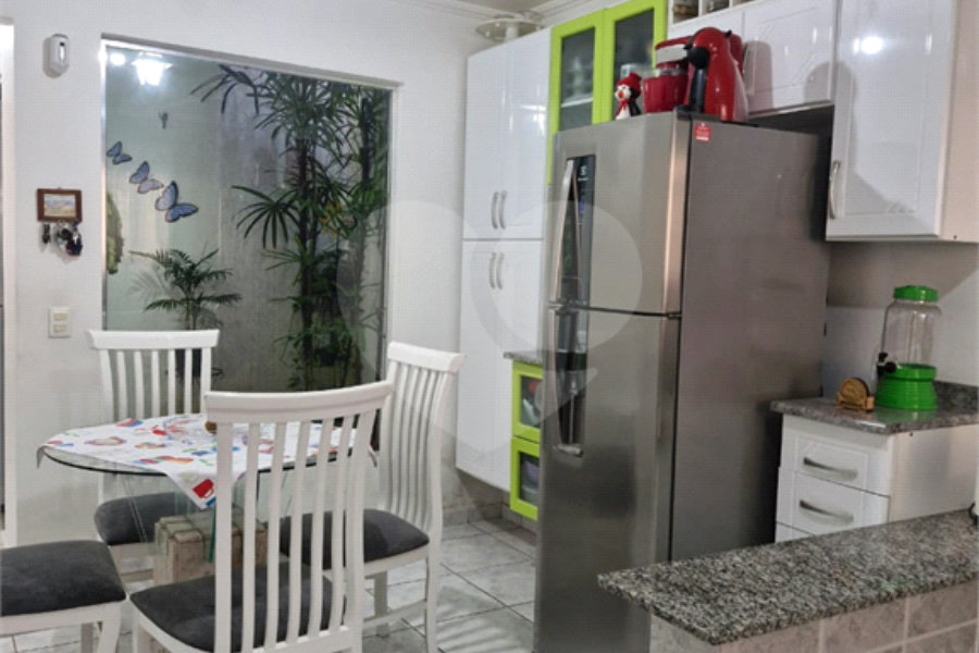Sobrado à venda com 3 quartos, sendo 1 suíte, em Horto, São Paulo, SP