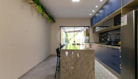 Casa à venda com 3 suítes em Vila Carrão, São Paulo, SP