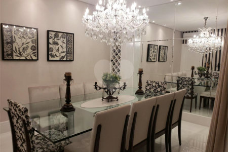 Triplex à venda com 4 suítes em Vila Oliveira, Mogi das Cruzes, SP