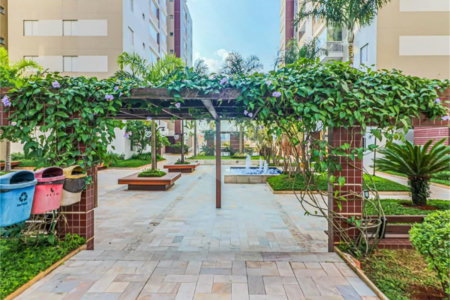 Apartamento à venda com 4 quartos, sendo 1 suíte, em Vila Polopoli, São Paulo, SP