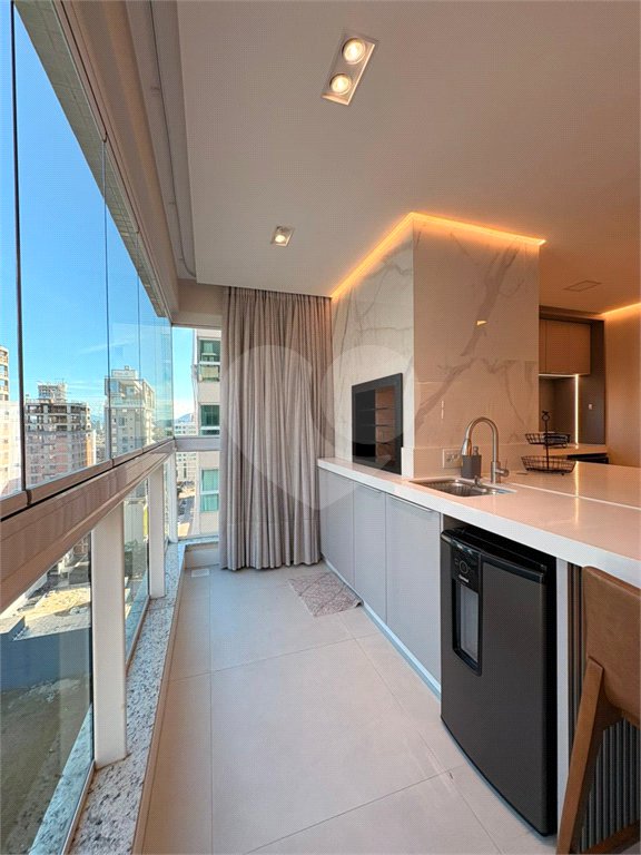 Apartamento à venda com 3 suítes em Balneário Perequê, Porto Belo, SC