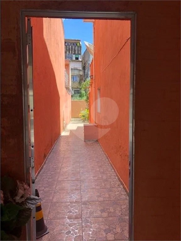 Sobrado à venda com 2 quartos em Vila Vitório Mazzei, São Paulo, SP