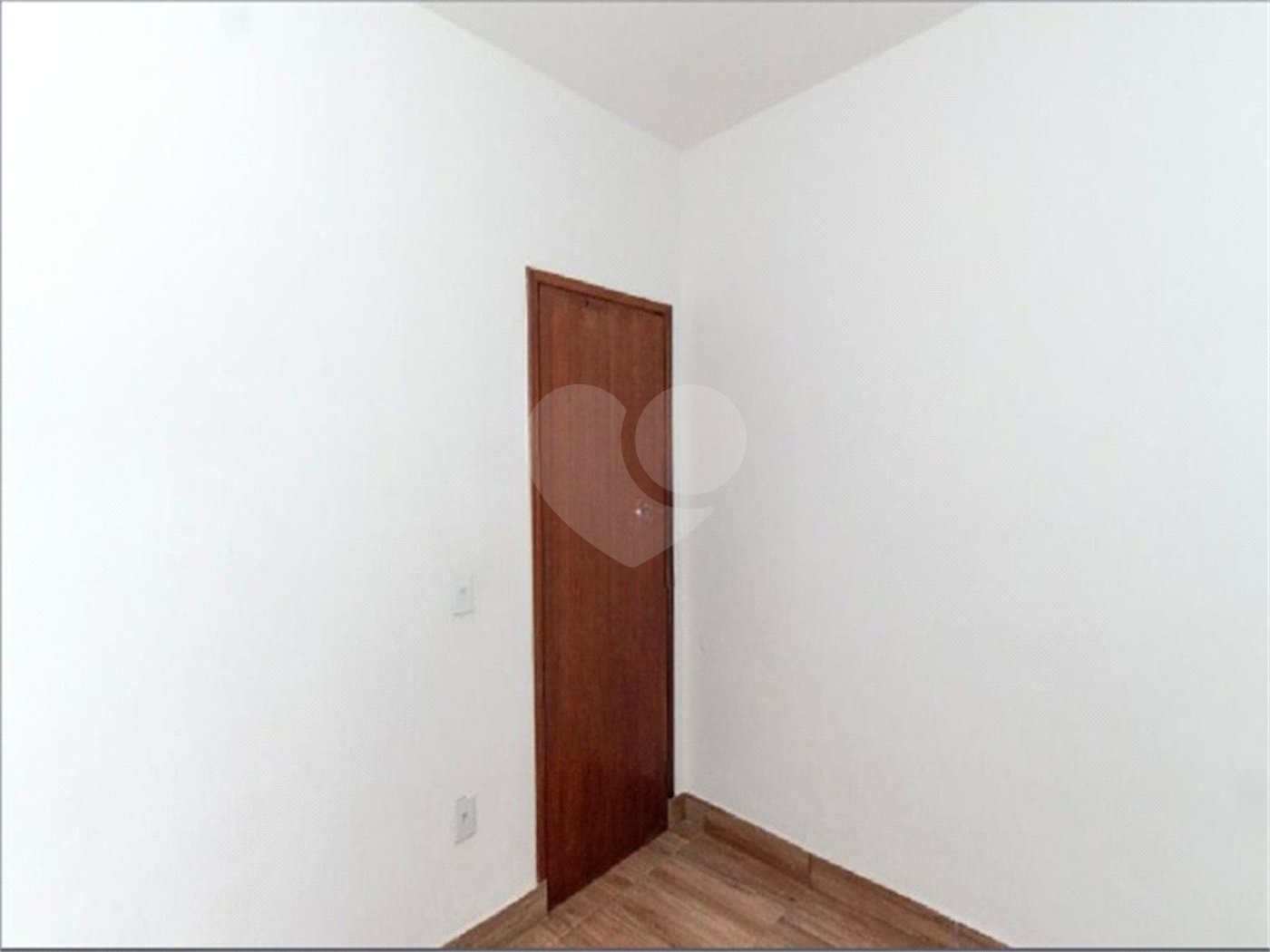 Casa Térrea à venda com 3 quartos, sendo 2 suítes, em Horto, São Paulo, SP