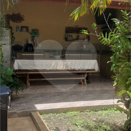 Casa à venda ou para alugar com 3 quartos, sendo 1 suíte, em Parque das Colinas, Valinhos, SP