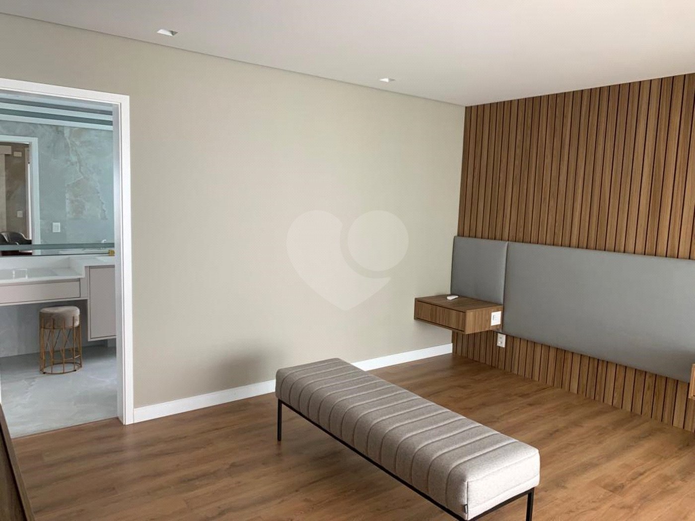 Apartamento à venda com 3 suítes em Indianópolis, São Paulo, SP