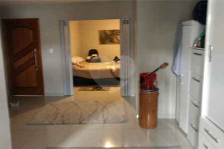 Sobrado à venda com 3 quartos, sendo 1 suíte, em Parada Inglesa, São Paulo, SP