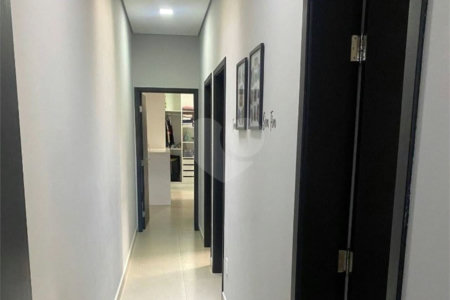 Casa à venda com 3 quartos, sendo 1 suíte, no condomínio Vila Rica, Indaiatuba - SP