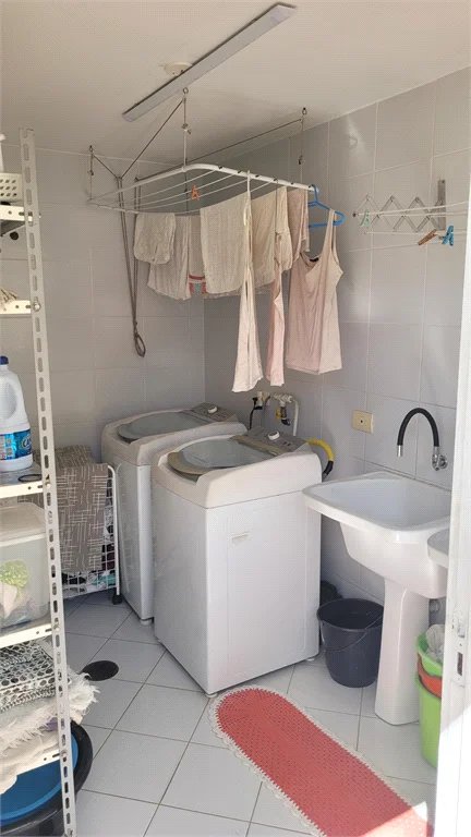 Sobrado à venda com 4 quartos, sendo 3 suítes, em Brooklin Paulista, São Paulo, SP
