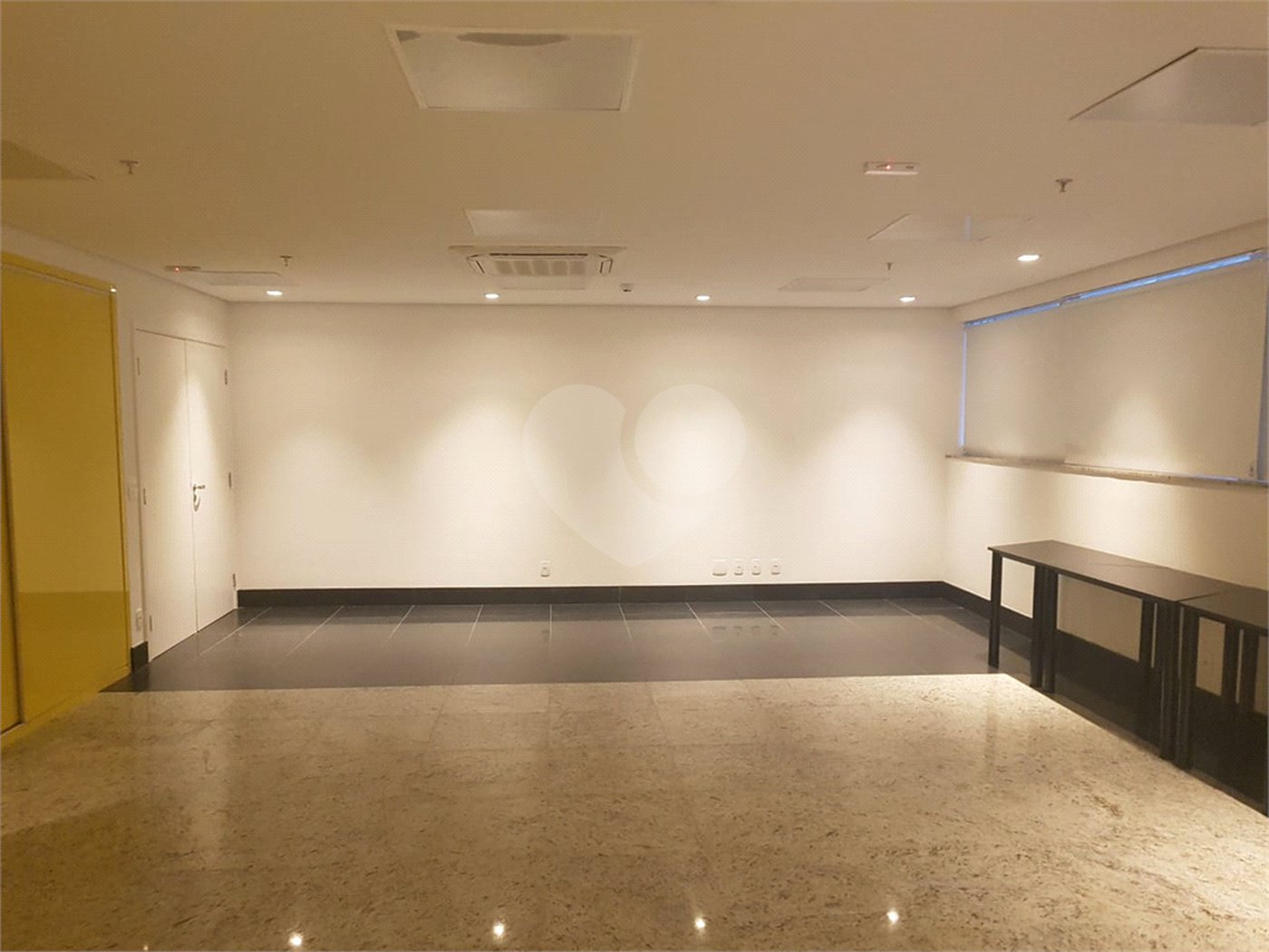Sala à venda em Santana, São Paulo, SP