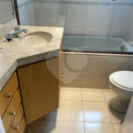 Apartamento para alugar com 3 quartos, sendo 1 suíte, em Indianópolis, São Paulo, SP