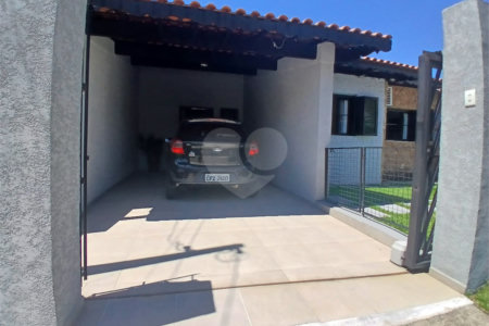 Casa à venda com 3 quartos, sendo 1 suíte,  em Recreio Maristela, Atibaia, SP