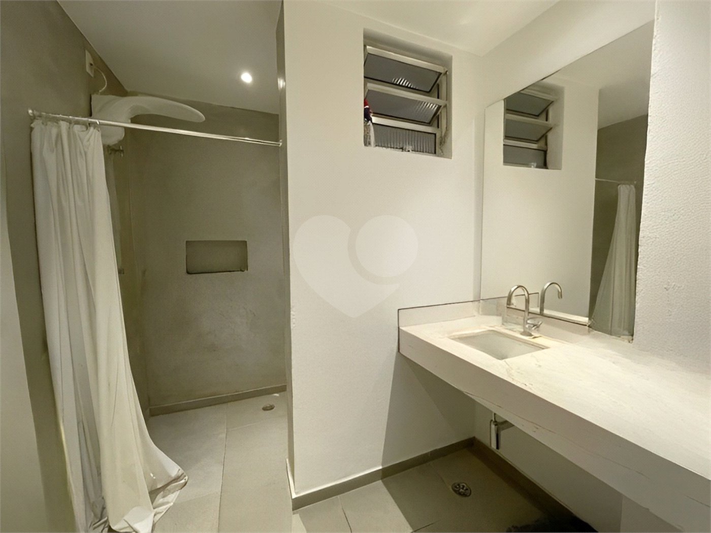 Apartamento à venda com 2 quartos, sendo 1 suíte, em Cerqueira César, São Paulo, SP