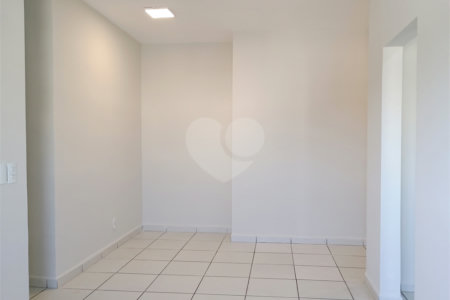 Apartamento à venda com 2 quartos, sendo 1 suíte, em Residencial Flórida, Ribeirão Preto, SP
