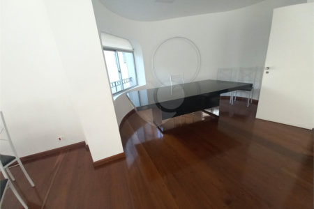 Apartamento à venda com 3 quartos, sendo 1 suíte, em Vila Andrade, São Paulo, SP