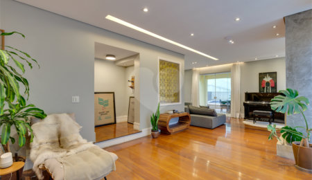 Casa Térrea à venda com 4 suítes em Jardim Marajoara, São Paulo, SP