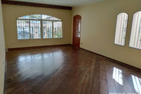 Casa à venda com 5 quartos, sendo 1 suíte, em Jaguaré, São Paulo, SP