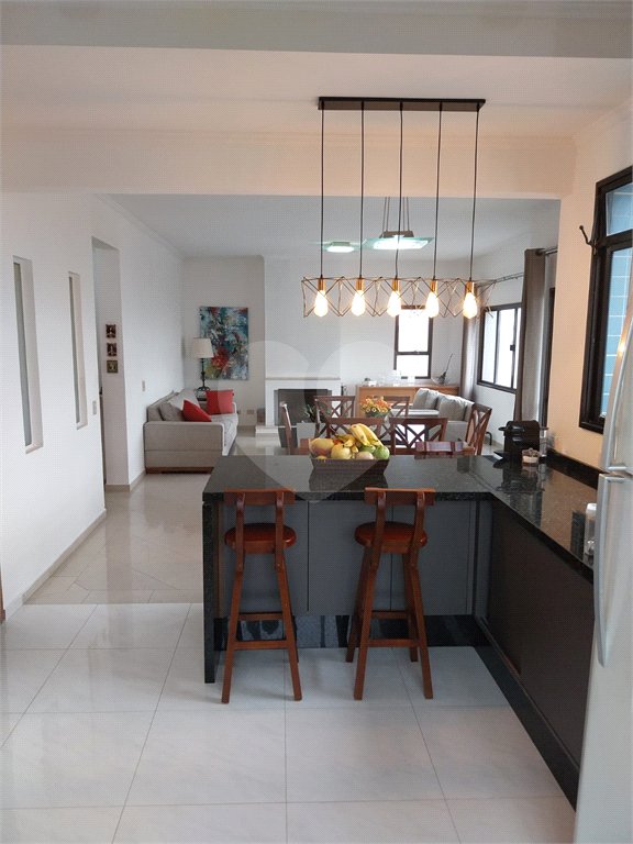 Apartamento à venda com 4 quartos, sendo 1 suíte,  em Vila Ipojuca, São Paulo, SP