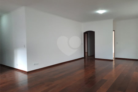 Casa Térrea à venda com 3 quartos, sendo 1 suíte, em Jardim Marajoara, São Paulo, SP
