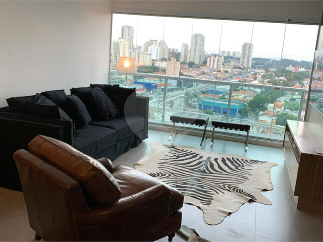 Apartamento à venda com 2 quartos, sendo 1 suíte,  em Campo Belo, São Paulo, SP