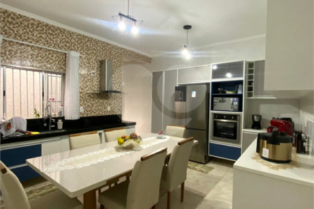 Casa à venda com 3 quartos, sendo 1 suíte, em Residencial Parque Laguna, Salto, SP