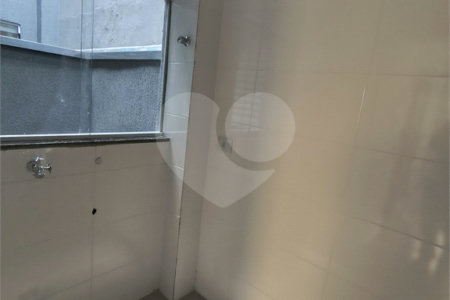 Apartamento à venda com 2 quartos em Vila Guilhermina, São Paulo, SP