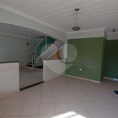 Sobrado à venda com 3 quartos, sendo 1 suíte, em Wanel Ville, Sorocaba, SP
