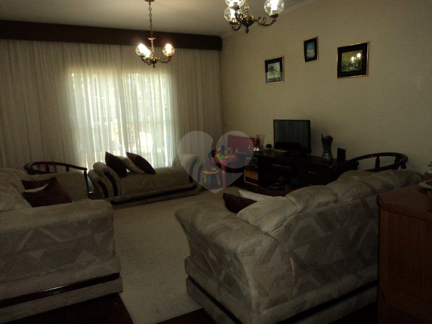 Casa à venda com 3 quartos, sendo 1 suíte,  em Jardim Cláudia, São Paulo, SP