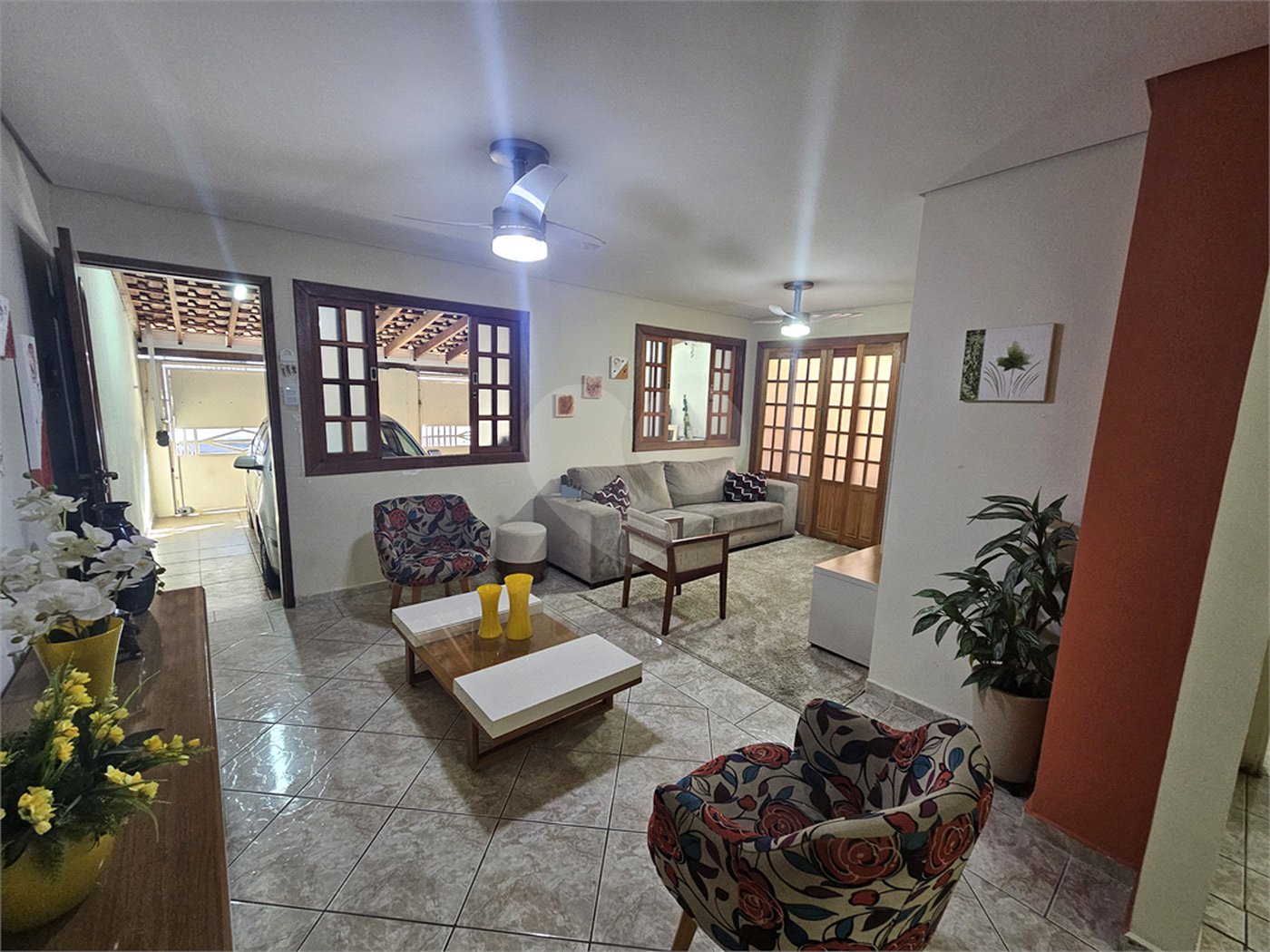 Casa à venda com 3 quartos, sendo 1 suíte,  em Conjunto Residencial Nova Bertioga, Mogi das Cruzes, SP