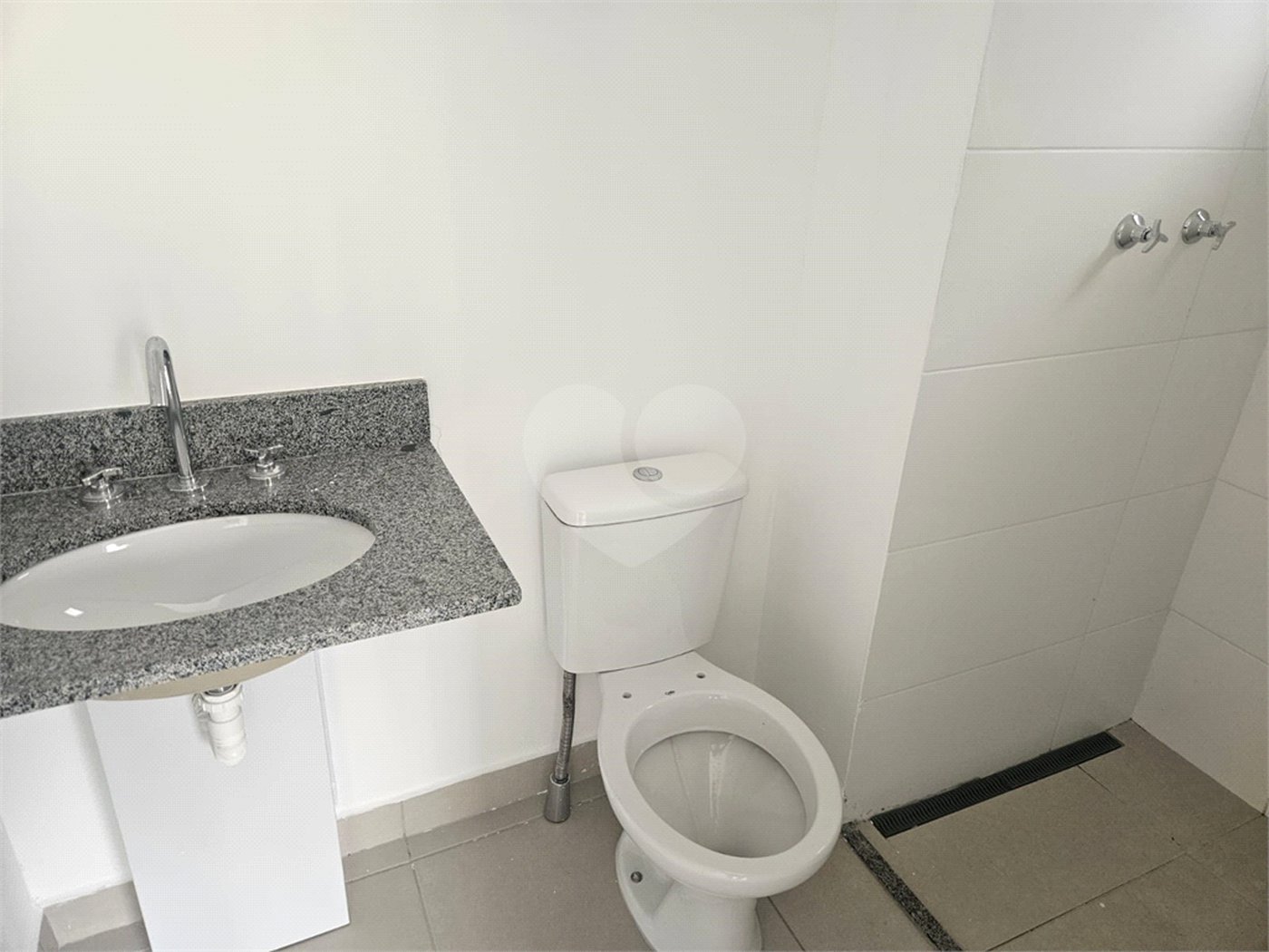 Apartamento à venda com 2 quartos, sendo 1 suíte,  em Cidade Monções, São Paulo, SP