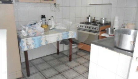 Casa à venda com 4 quartos no condomínio Largo Padre Péricles,48, São Paulo - SP