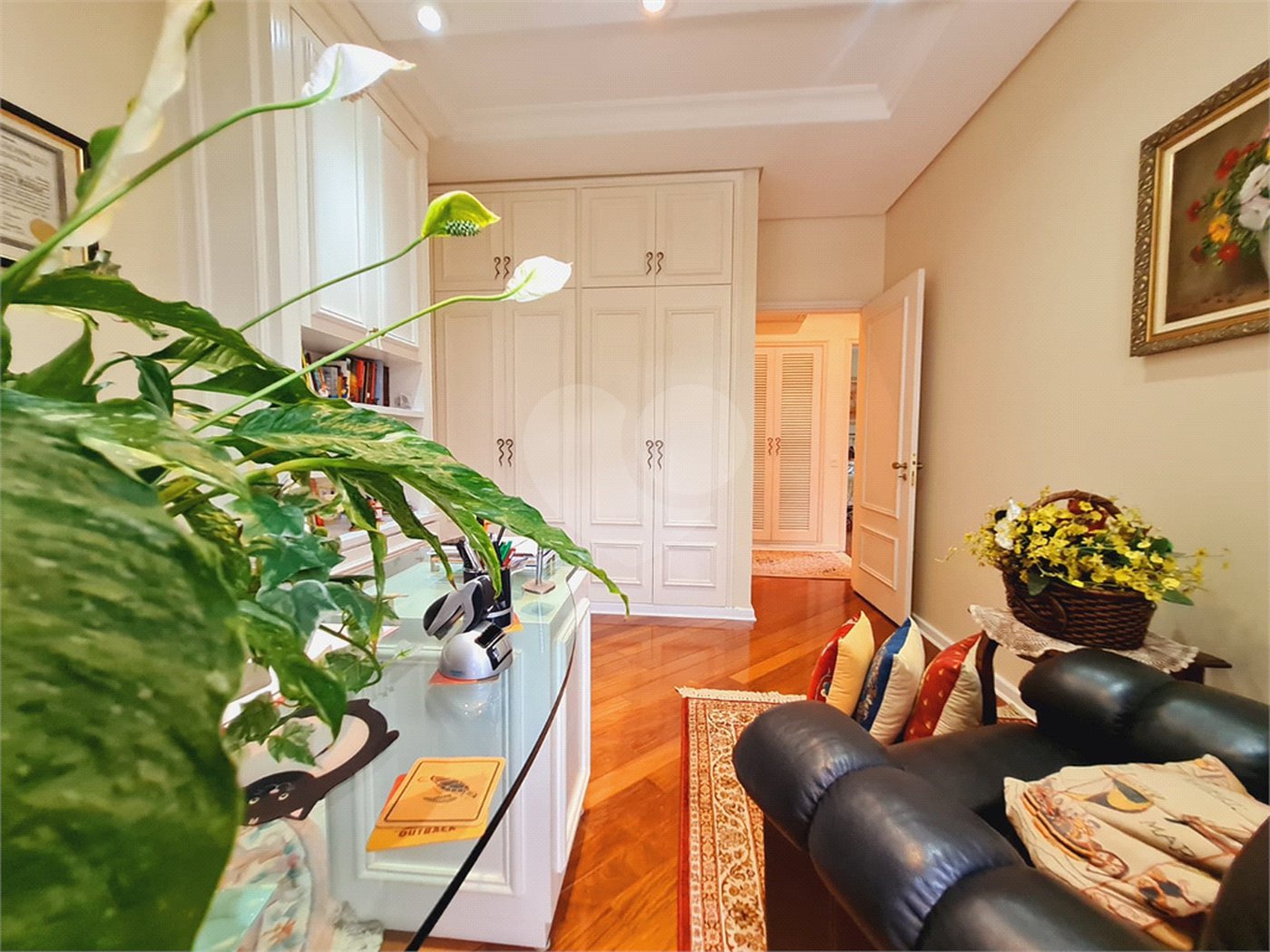 Apartamento à venda com 3 quartos, sendo 1 suíte, em Higienópolis, São Paulo, SP