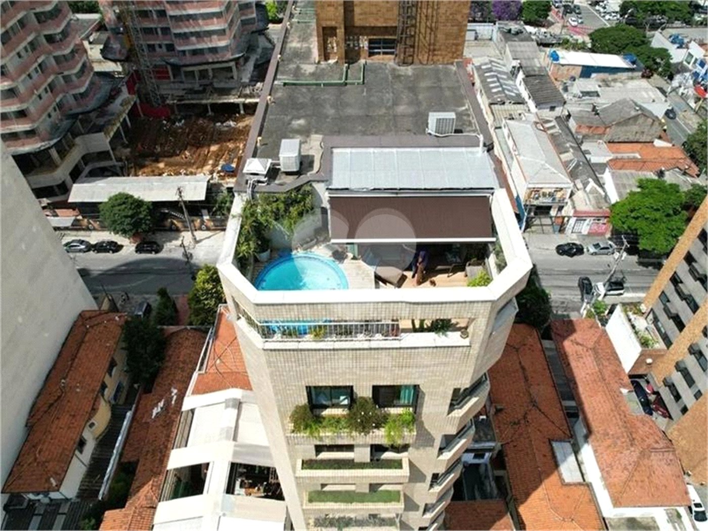 Apartamento à venda ou para alugar com 4 quartos, sendo 1 suíte, em Pinheiros, São Paulo, SP