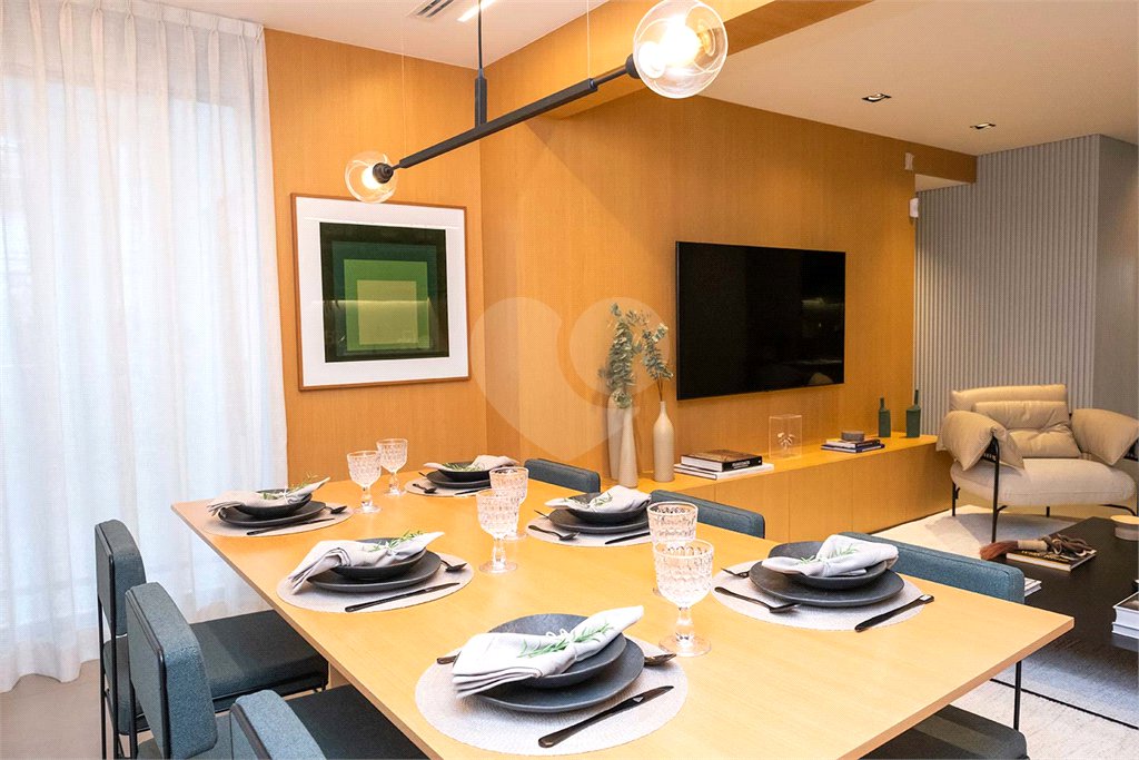Apartamento à venda com 2 quartos, sendo 1 suíte, em Pinheiros, São Paulo, SP