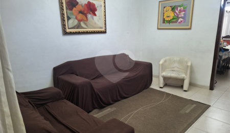 Casa de Vila à venda com 3 quartos, sendo 1 suíte,  em Vila Bertioga, São Paulo, SP