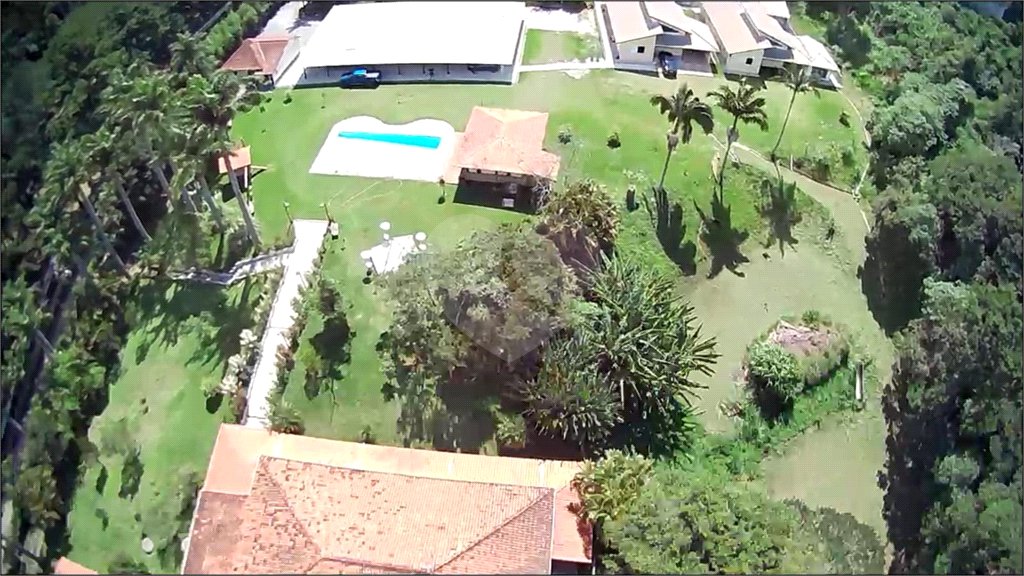 Sítio à venda com 7 quartos, sendo 5 suítes, em Jardim Vinhas do Sol (mailasqui), São Roque, SP
