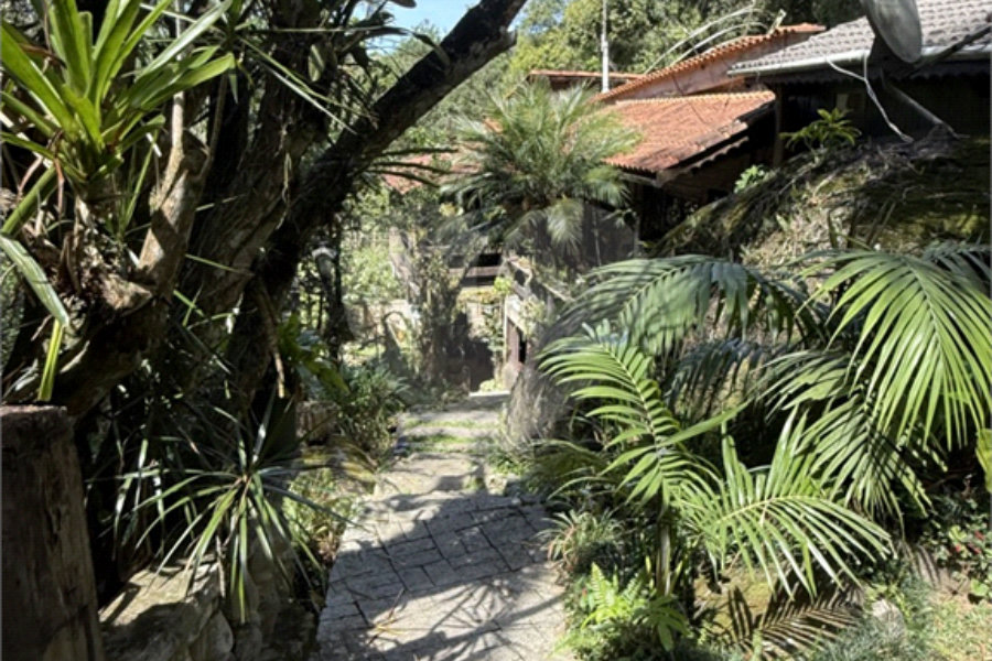 Casa à venda com 4 quartos no condomínio Parque Suiça, Caieiras - SP