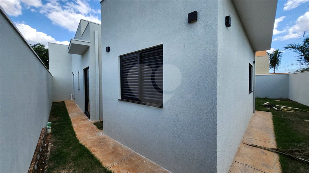 Casa à venda com 3 quartos, sendo 1 suíte, em Parque Atlanta, Araraquara, SP