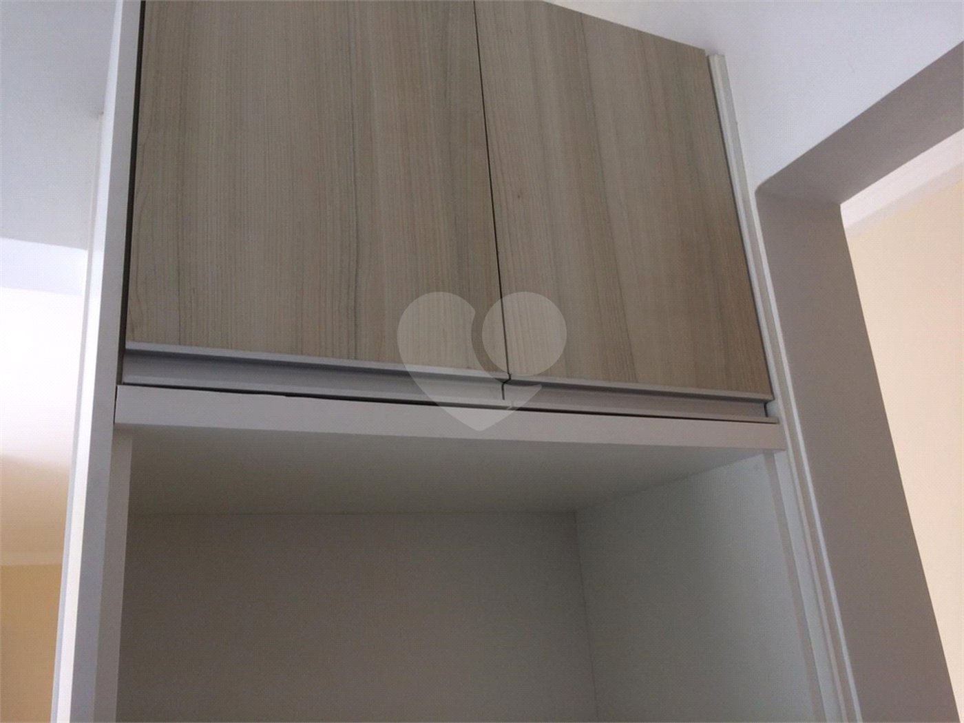 Apartamento à venda com 3 quartos, sendo 1 suíte, em Parque Morumbi, Votorantim, SP