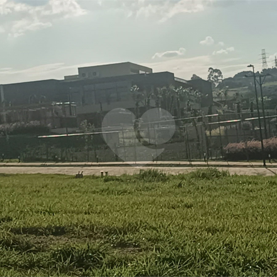 Terreno à venda no condomínio Ville Sainte Anne, Campinas - SP